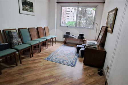 Apartamento à venda com 3 quartos, sendo 1 suíte, em MOEMA, São Paulo, SP