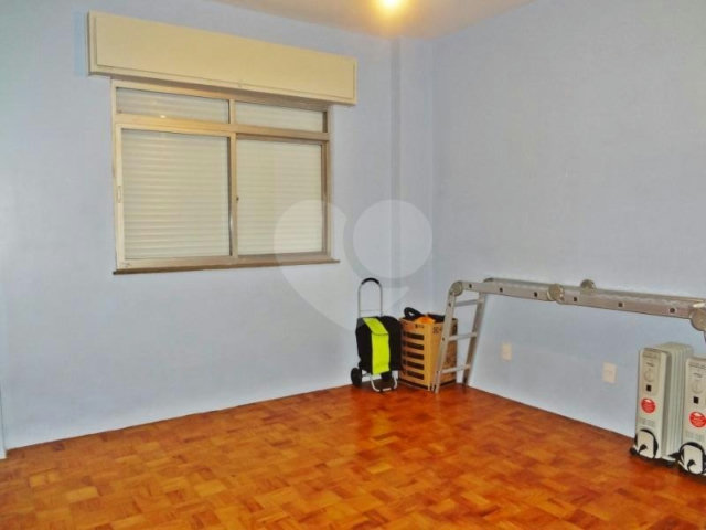 Apartamento à venda com 4 quartos, sendo 1 suíte,  em Jardim Paulista, São Paulo, SP