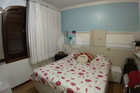 Casa à venda com 3 quartos, sendo 1 suíte,  em Jardim Brasil (zona Sul), São Paulo, SP