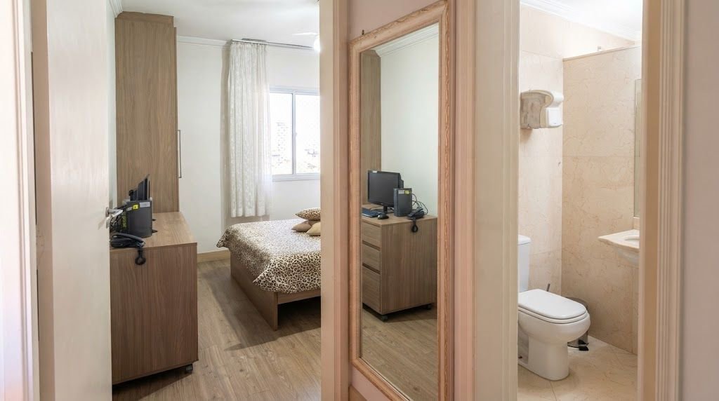 Apartamento com 2 dormitórios à venda, 70 m² por R$ 690.000,00 - Embaré - Santos/SP