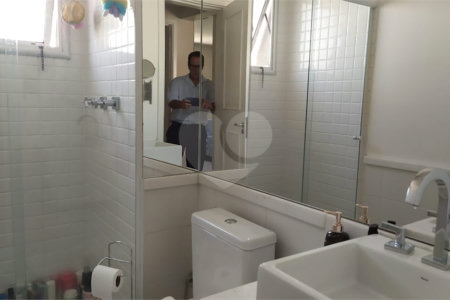 Apartamento à venda com 3 suítes em Jardim Londrina, São Paulo, SP