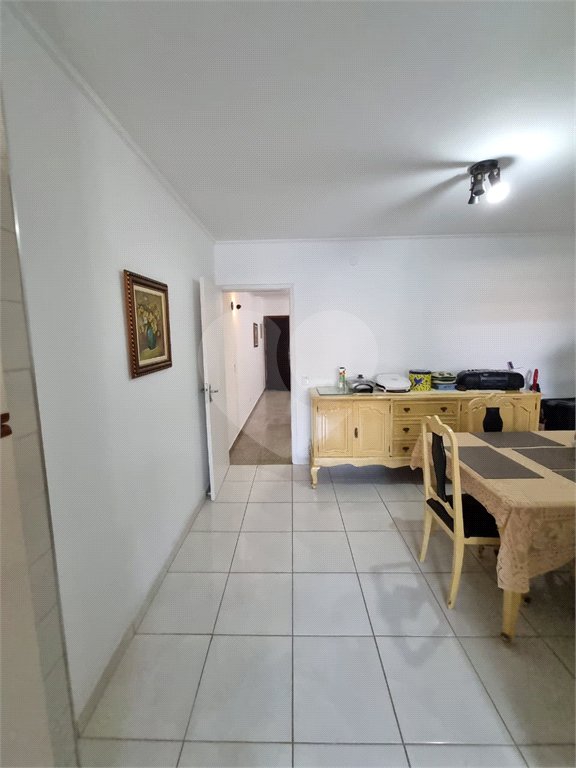 Sobrado à venda com 3 quartos em Bortolândia, São Paulo, SP