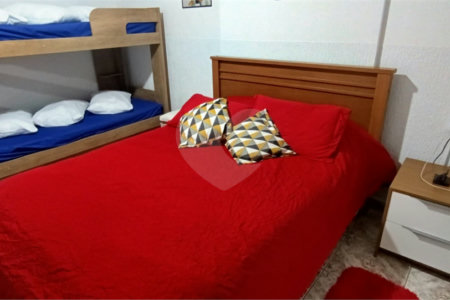 Apartamento à venda com 1 quarto em Maracanã, Praia Grande, SP