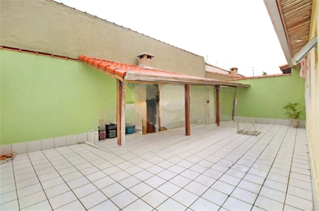 Casa à venda com 3 quartos, sendo 1 suíte,  em Estância Balneária Belmira Novaes, Peruíbe, SP