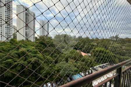Apartamento à venda com 4 suítes em Jardim Marajoara, São Paulo, SP