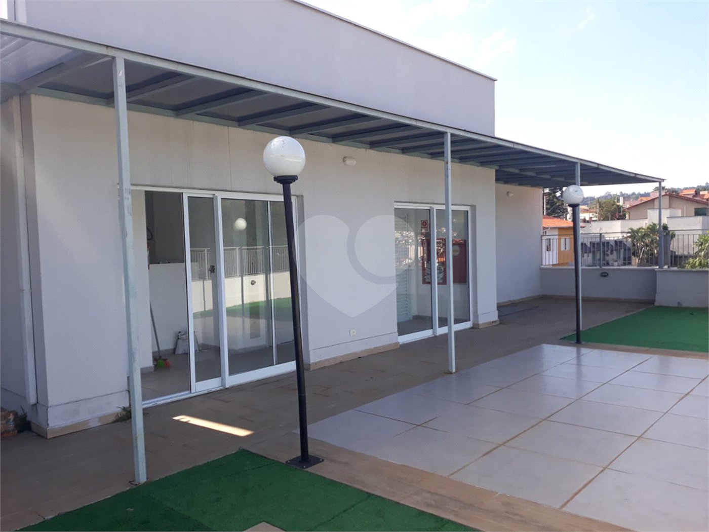 Apartamento à venda ou para alugar com 2 quartos, sendo 1 suíte,  em Jardim Flórida, São Roque, SP