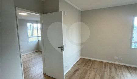 Flat à venda com 1 suíte em Liberdade, São Paulo, SP