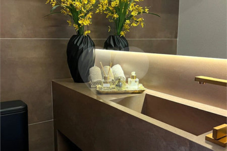 Apartamento à venda com 2 suítes em Vila Gertrudes, São Paulo, SP