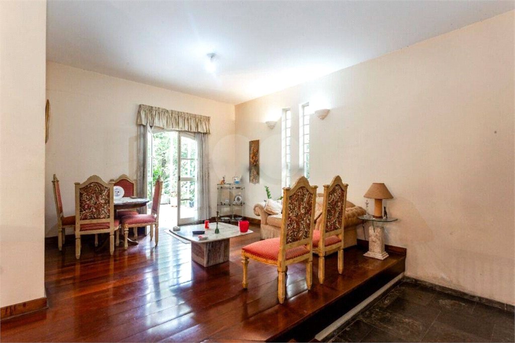 Sobrado à venda ou para alugar com 4 suítes em Butantã, São Paulo, SP