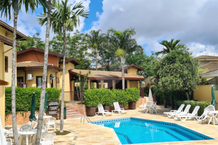 Casa à venda com 4 quartos, sendo 2 suítes, no condomínio Residencial Grape Village, Vinhedo - SP