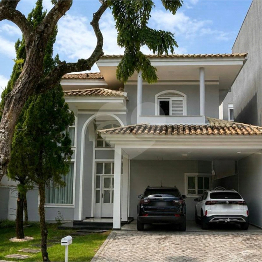 Casa à venda com 4 suítes no condomínio Tivoli, Sorocaba - SP