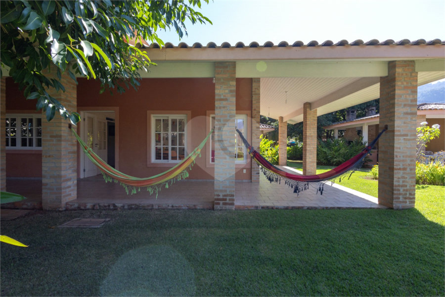 Casa à venda com 6 quartos, sendo 4 suítes, em Barequeçaba, São Sebastião, SP