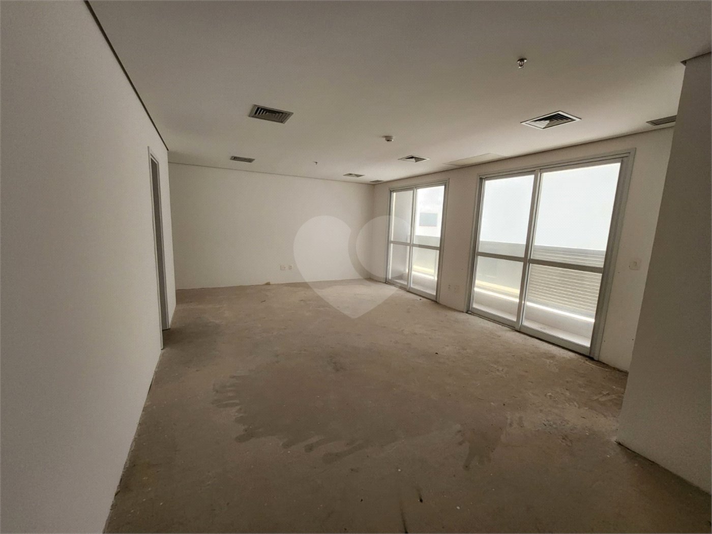 Sala comercial a venda em frente ao Allianz Parque