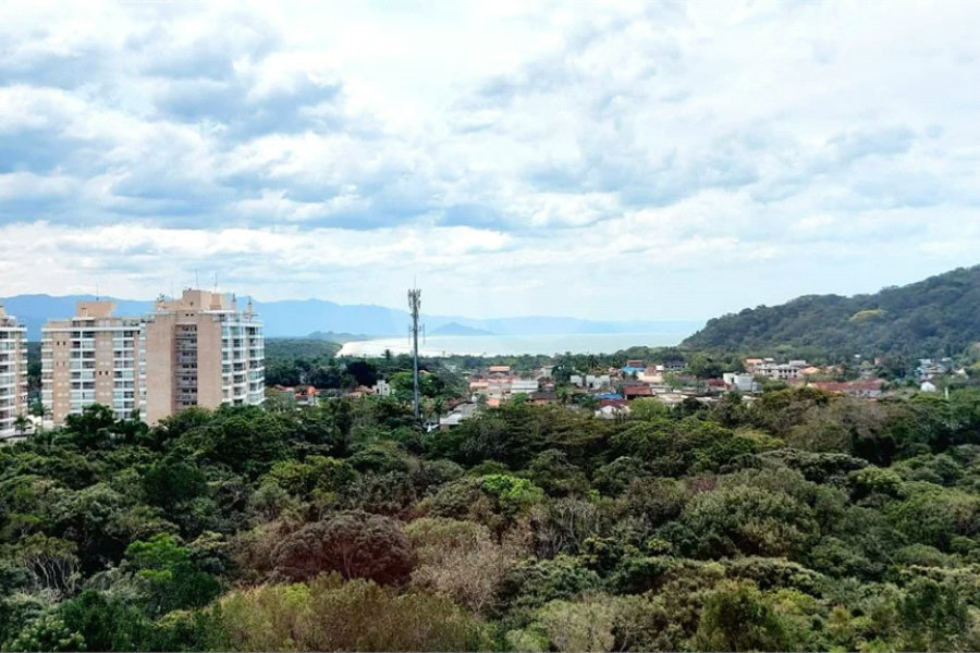 Apartamento à venda com 3 quartos, sendo 2 suítes,  em Riviera de São Lourenço, Bertioga, SP