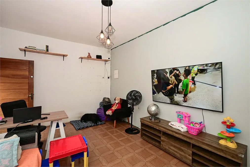 Casa à venda com 6 quartos, sendo 1 suíte,  em Vila Sônia, São Paulo, SP