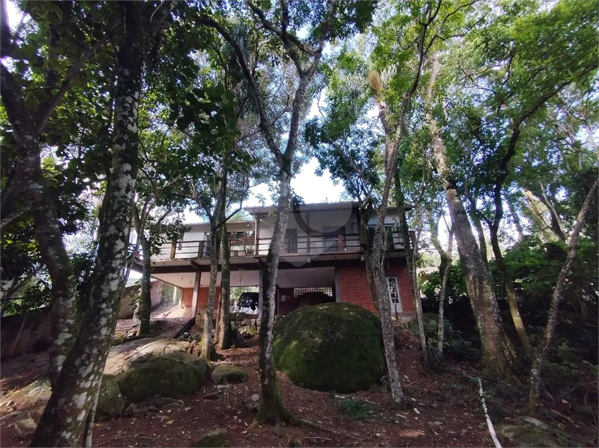 Chácara 3 Dormitórios, Suíte, Vaga. Mairiporã