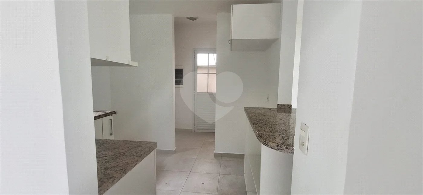 Lindo sobrado com 3 dormitórios (1 suíte com closet) e a.c. em todos os ambientes. à venda, 150 m², por R$ 960.000,00 no condomínio Casa Bella, em Indaiatuba/SP.