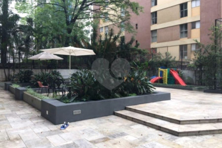 Apartamento à venda com 3 quartos, sendo 1 suíte,  em Santa Cecília, São Paulo, SP