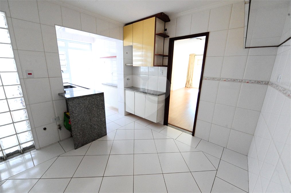 Casa Térrea para alugar com 4 quartos, sendo 1 suíte, em Vila Mariana, São Paulo, SP