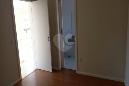 Casa à venda com 3 quartos em Bosque, Vinhedo, SP