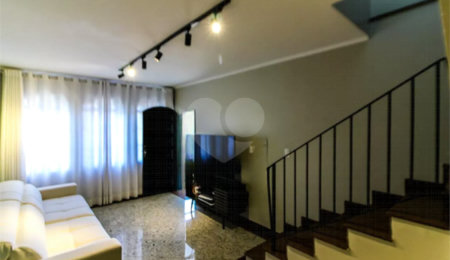 Sobrado à venda com 3 quartos, sendo 1 suíte, em Parada Inglesa, São Paulo, SP