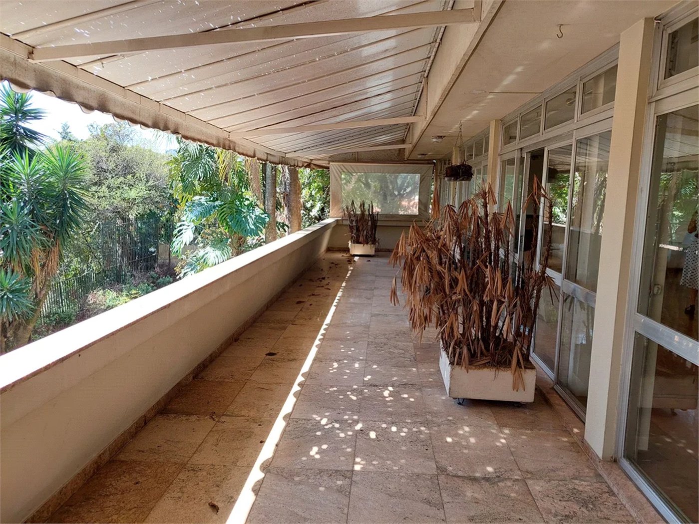 Casa à venda com 3 suítes em Jardim Leonor, São Paulo, SP