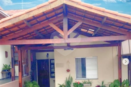 Casa à venda com 3 quartos no condomínio Milenium 1, Mogi das Cruzes - SP