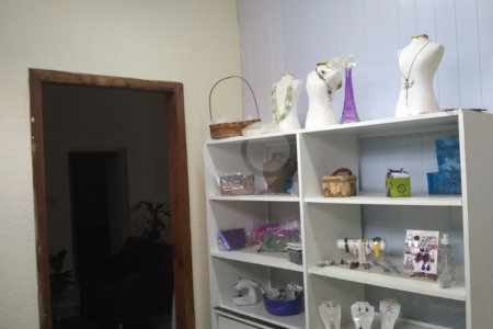 Sobrado à venda com 4 quartos, sendo 1 suíte,  em Indianópolis, São Paulo, SP