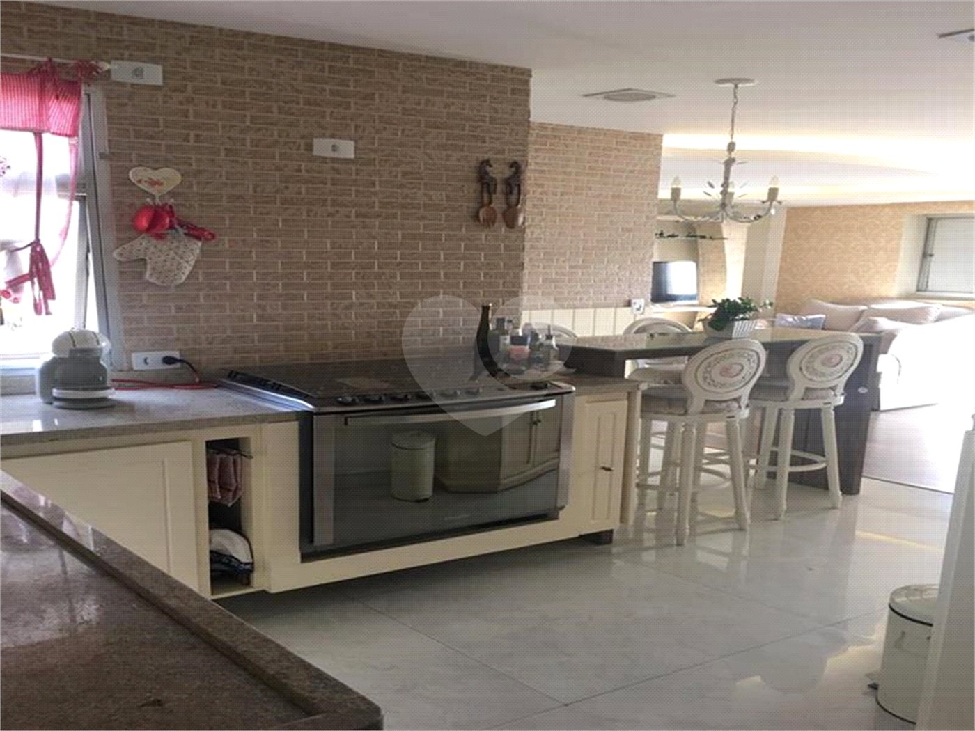 Apartamento à venda com 3 quartos, sendo 2 suítes, em Perdizes, São Paulo, SP