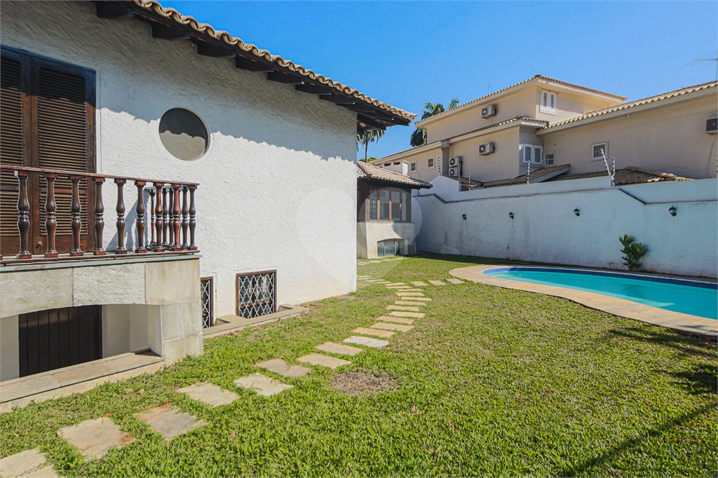 Casa Térrea à venda ou para alugar com 4 quartos, sendo 3 suítes, em Alto da Boa Vista, São Paulo, SP