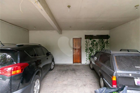 Casa à venda com 8 quartos, sendo 2 suítes, em Indianópolis, São Paulo, SP