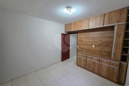 Sobrado 3 quartos 1 suíte e área de lazer