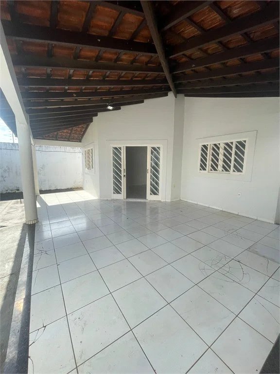 Casa para alugar com 3 quartos, sendo 1 suíte, em Setor Industrial, Balsas, MA
