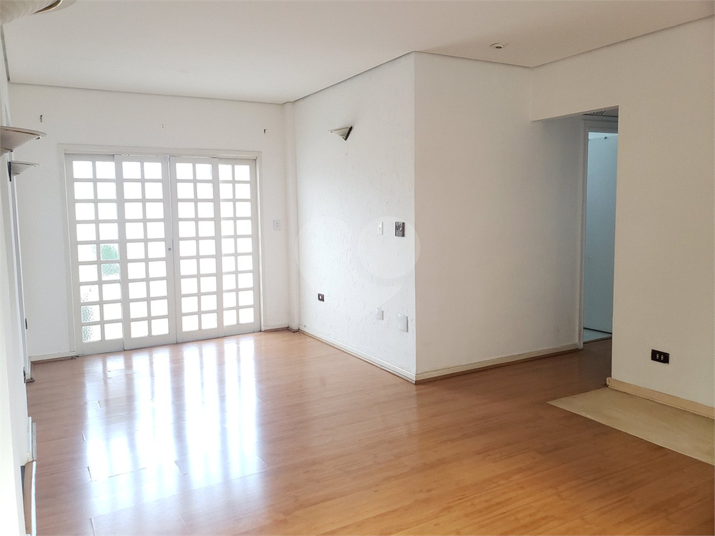 Casa à venda com 4 quartos, sendo 1 suíte,  em Vila Oliveira, Mogi das Cruzes, SP