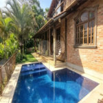 Casa à venda ou para alugar com 5 suítes no condomínio Cantareira, Mairiporã - SP