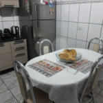 Casa com 250m², 4 dormitórios, 2 vagas.