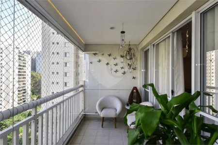 Apartamento à venda com 3 suítes em Lar São Paulo, São Paulo, SP