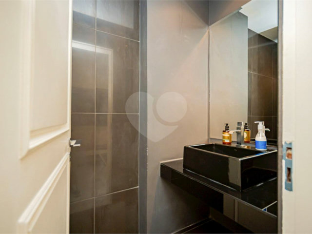 Apartamento à venda com 4 quartos, sendo 2 suítes,  em Vila Andrade, São Paulo, SP