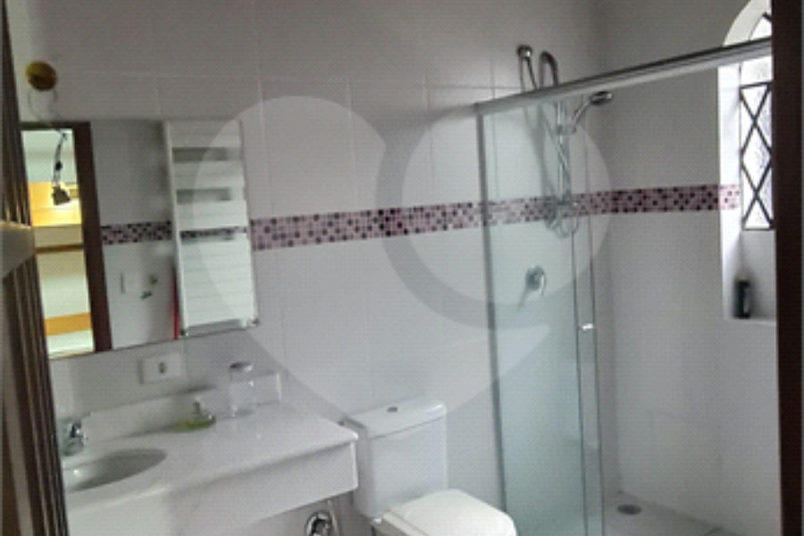 Casa à venda com 4 suítes no condomínio Jardim da Montanha I, Mairiporã - SP