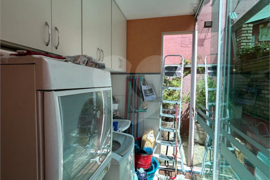 Sobrado à venda com 3 quartos, sendo 1 suíte, em Vila Nova Cachoeirinha, São Paulo, SP