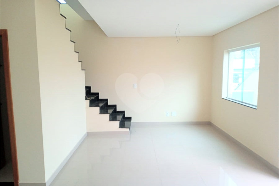 Casa à venda com 3 quartos, sendo 1 suíte, no condomínio Residencial Vila Primavera (zona Norte), São Paulo - SP