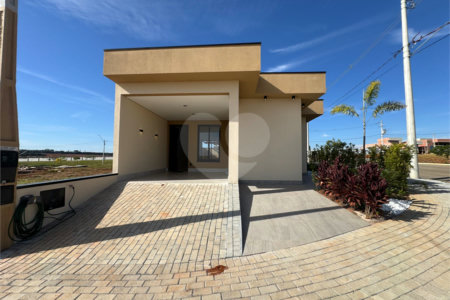 Casa à venda com 3 quartos, sendo 1 suíte, em Vila Progresso, Itapetininga, SP