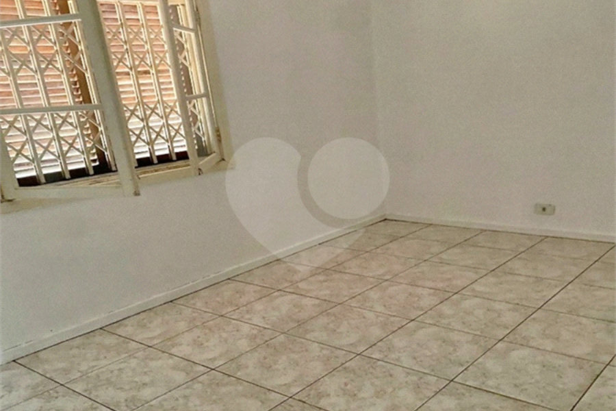 Sobrado à venda com 3 quartos em Jardim Peri, São Paulo, SP