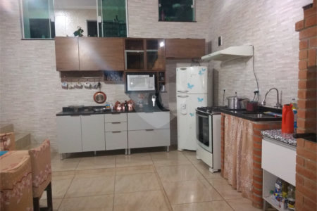 Casa à venda com 3 quartos, sendo 1 suíte,  em Jardim Planalto, Mogi das Cruzes, SP