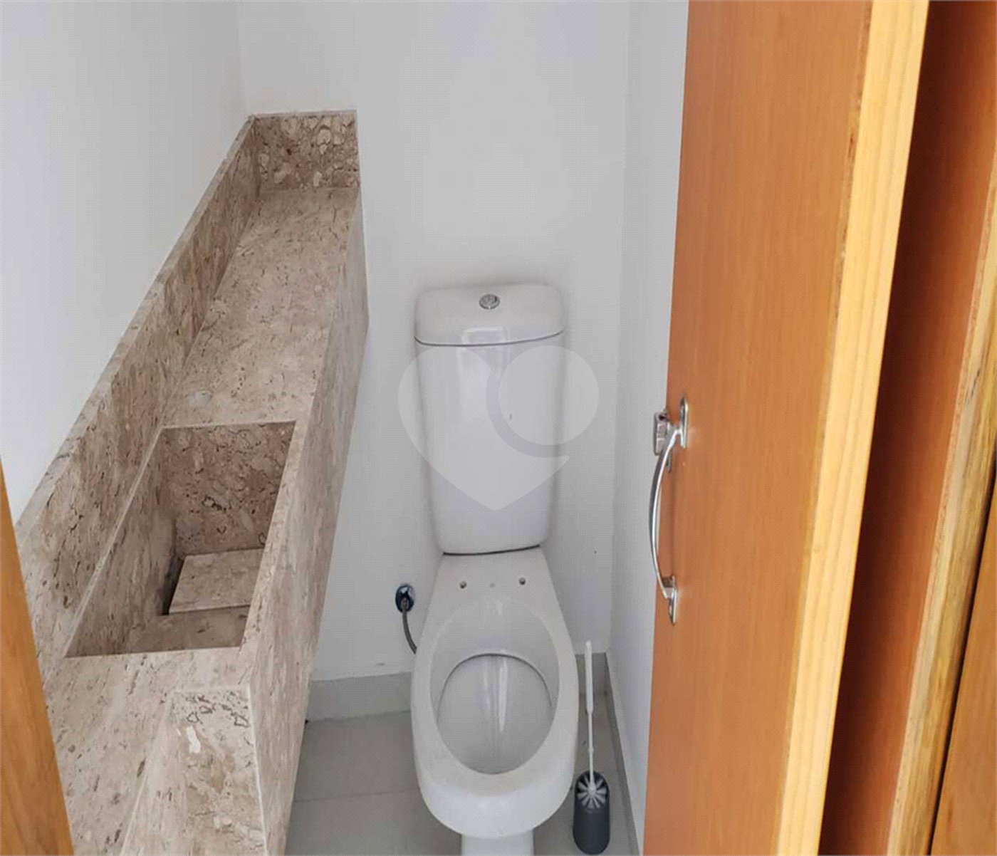 Sobrado à venda com 3 quartos, sendo 1 suíte, em Vila Romero, São Paulo, SP
