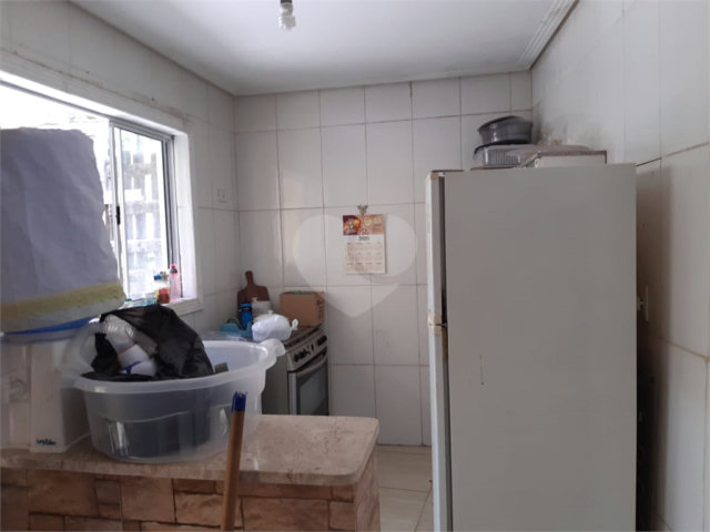 Casa à venda com 3 quartos, sendo 1 suíte,  no condomínio Sem Nome, São Paulo - SP