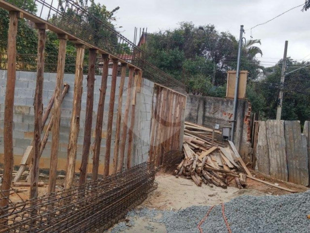 Sobrado à venda com 3 quartos, sendo 1 suíte,  em Jardim Franca, São Paulo, SP