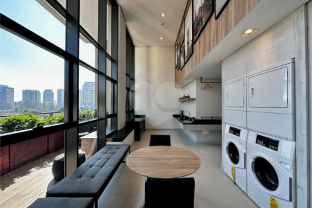 Apartamento à venda com 1 quarto em Vila Cordeiro, São Paulo, SP