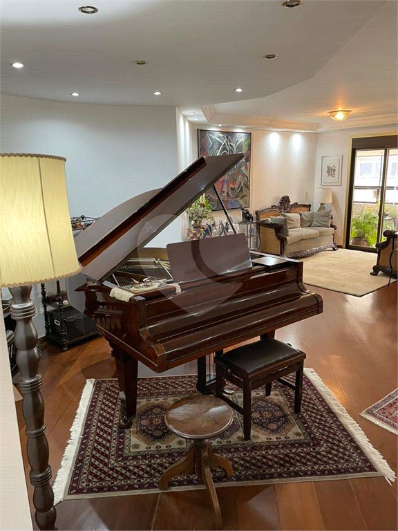 Apartamento à venda com 3 suítes em Granja Julieta, São Paulo, SP