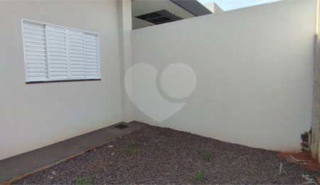 Casa à venda ou para alugar com 2 quartos, sendo 1 suíte,  em Ipê, Três Lagoas, MS